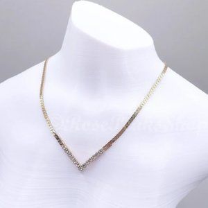 AVON Beautiful Vintage Necklace Rhinestone